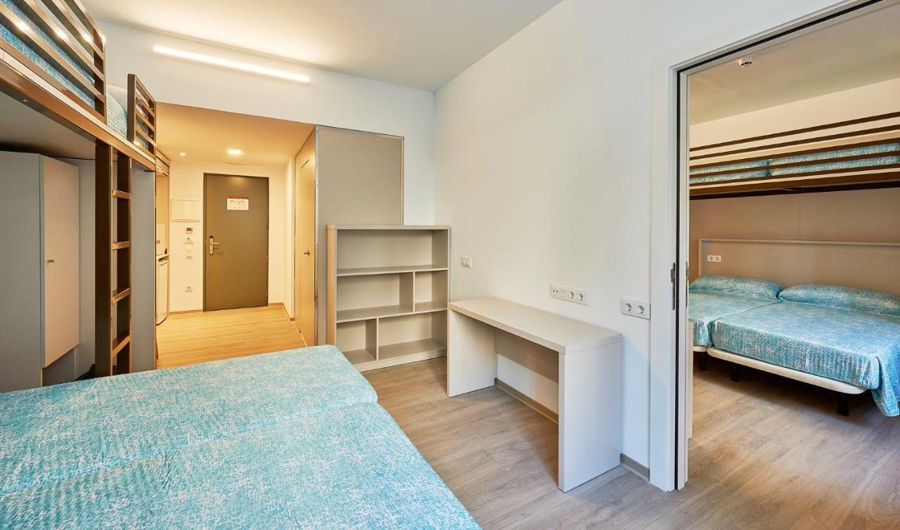 Alberg Abat Oliba Monistrol de Montserrat Exterior photo A typical bedroom in the new halls